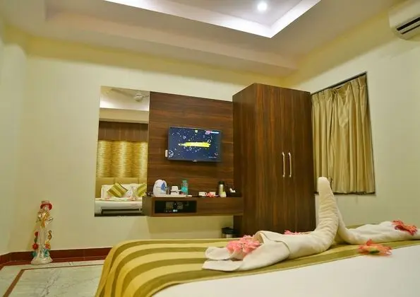 Deluxe Tek Büyük veya İki Ayrı Yataklı Oda, 1 Büyük (Queen) Boy Yatak, Sigara İçilebilir