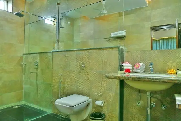Luxury Tek Büyük veya İki Ayrı Yataklı Oda, 1 Büyük (Queen) Boy Yatak, Engellilere Uygun