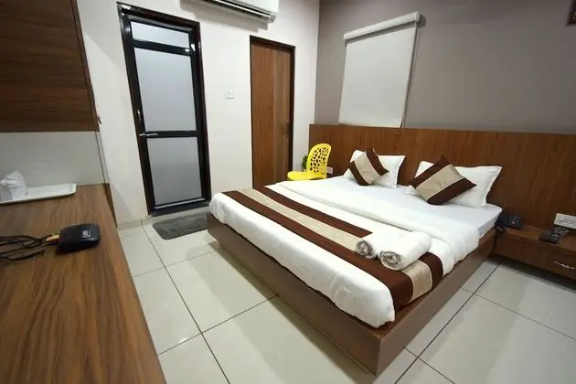 Deluxe AC Room