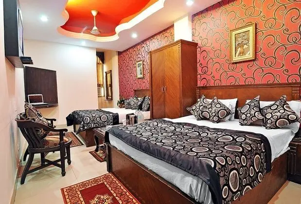 Family Oda, 2 Çift Kişilik Yatak, Sigara İçilmez, Şehir Manzaralı