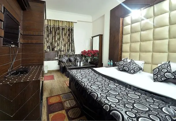 Standard Tek Büyük Yataklı Oda, 1 Çift Kişilik Yatak, Sigara İçilmez, Şehir Manzaralı