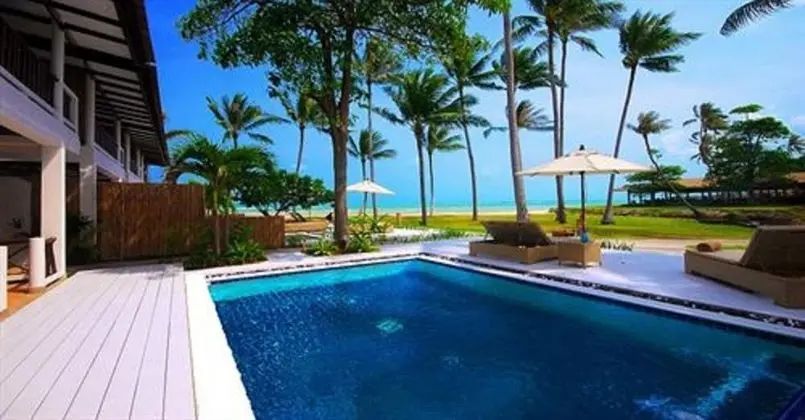 Oda (Beachfront One Bedroom Ocean)