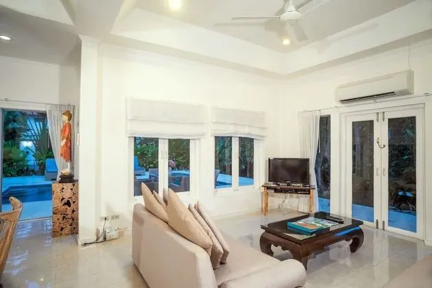 2-Bedroom Villa with Private Pool (Baan Chanchai)