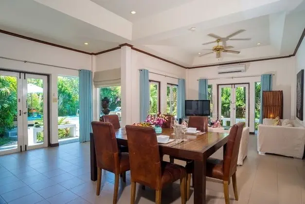 2-Bedroom Villa with Private Pool (Baan Orchid)