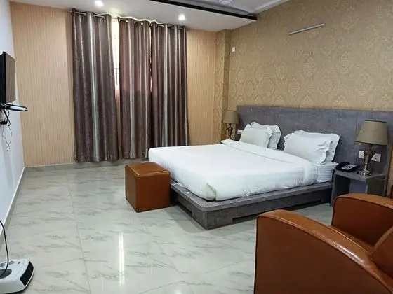 Deluxe Room-Non AC-Non View