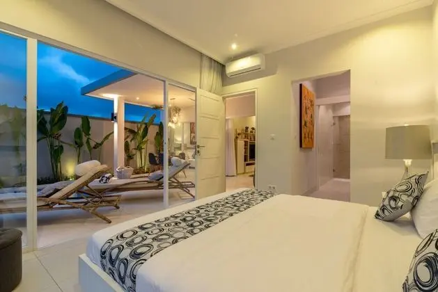 Superior Villa, 2 Yatak Odası, Kişiye Özel Havuzlu, Havuz Manzaralı