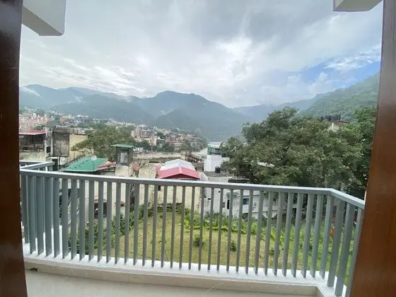 Superior Tek Büyük veya İki Ayrı Yataklı Oda, Balkon, Şehir Manzaralı