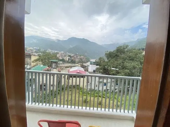 Superior Tek Büyük veya İki Ayrı Yataklı Oda, Balkon, Şehir Manzaralı