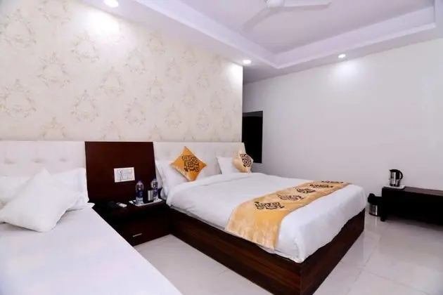 Deluxe Üç Kişilik Oda