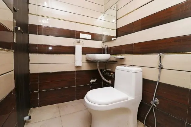 Basic Tek Büyük Yataklı Oda
