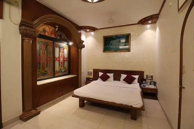Special Super Delux AC Room