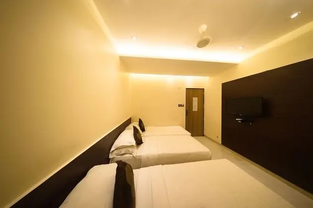 Special Triple Bed Room AC