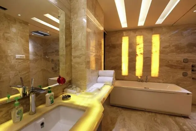 Deluxe Tek Büyük Yataklı Oda, Şehir Manzaralı