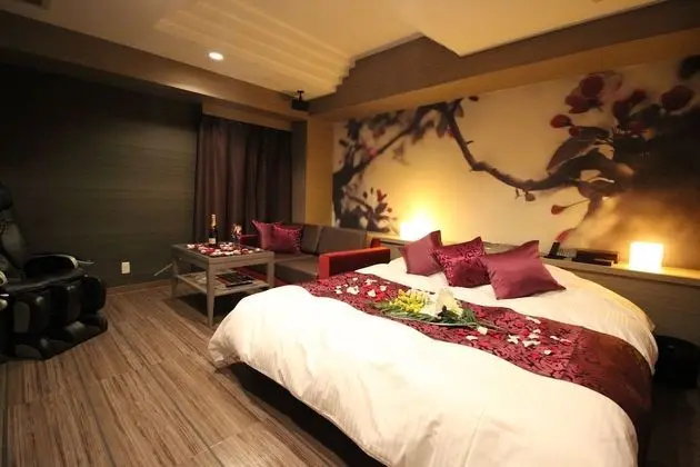 Senior Oda, 1 En Büyük (King) Boy Yatak