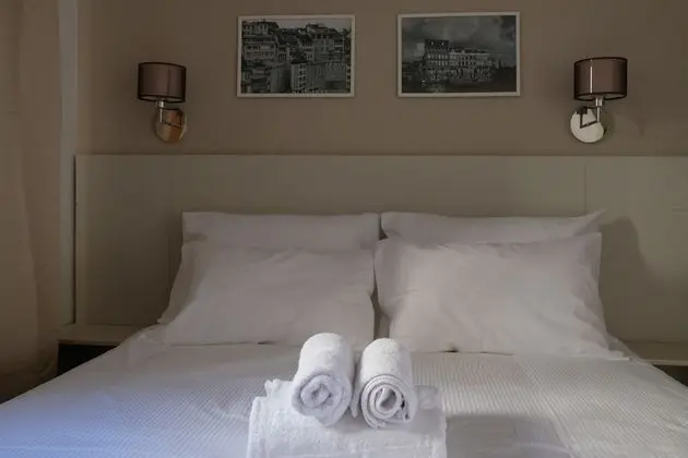 Comfort Tek Büyük veya İki Ayrı Yataklı Oda