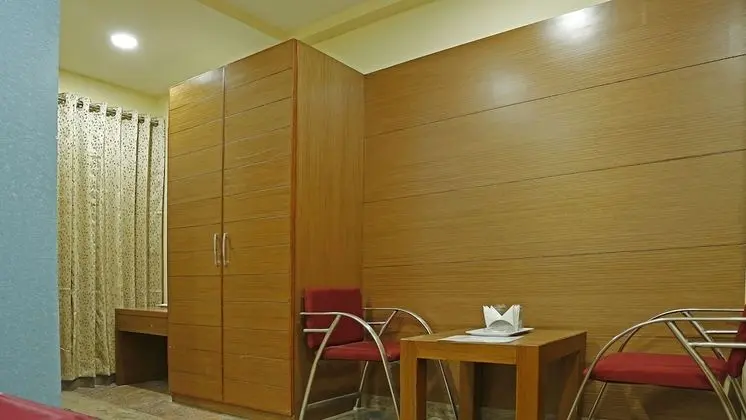 Executive Tek Büyük Yataklı Oda (with AC)