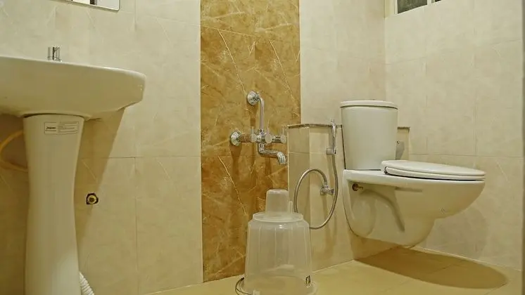 Executive Tek Büyük Yataklı Oda (with AC)