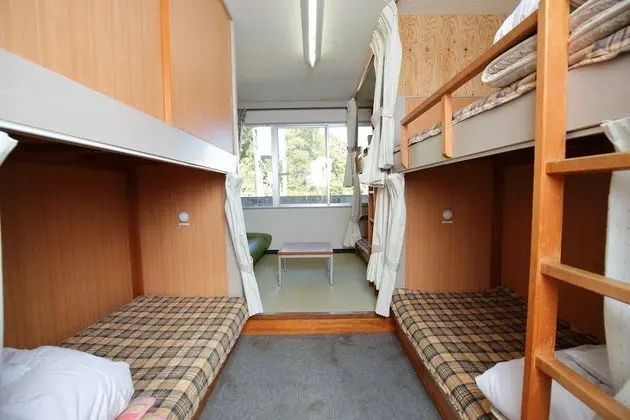 Ortak Ranzalı Oda, Sadece erkekler için