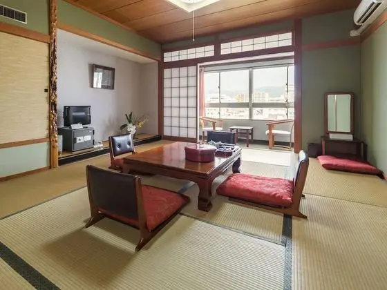 Traditional Oda, Şehir Manzaralı (Japanese Style with Bath)