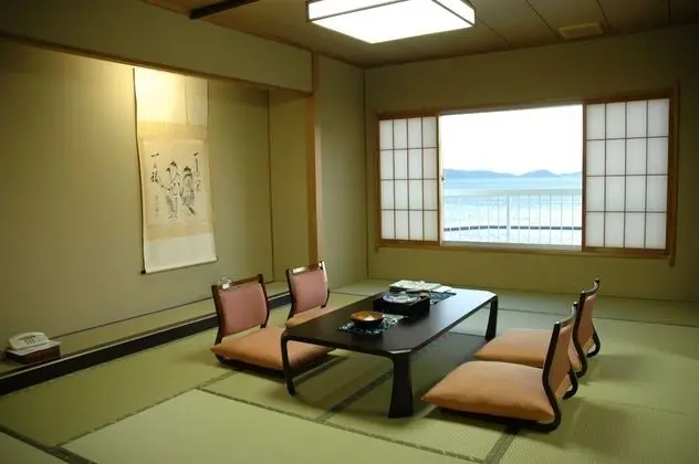 Traditional Oda (Main Building, Breakfast)