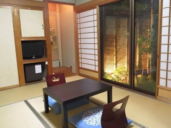 Traditional Oda, Sigara İçilebilir (Japanese Style, 3 Guests)