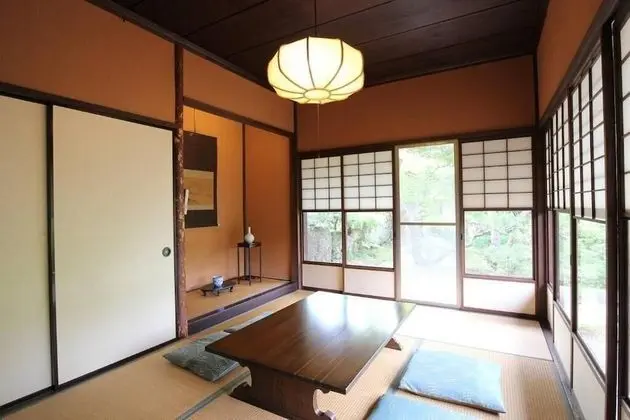 Ev (Japanese Style)