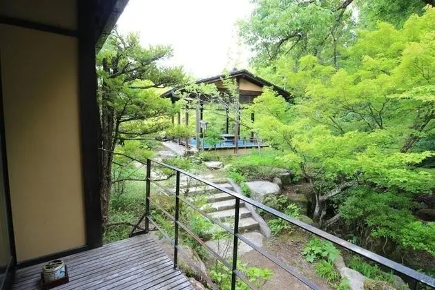 Ev (Japanese Style)