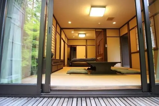 Ev (Japanese Style)