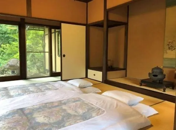 Ev (Japanese Style)