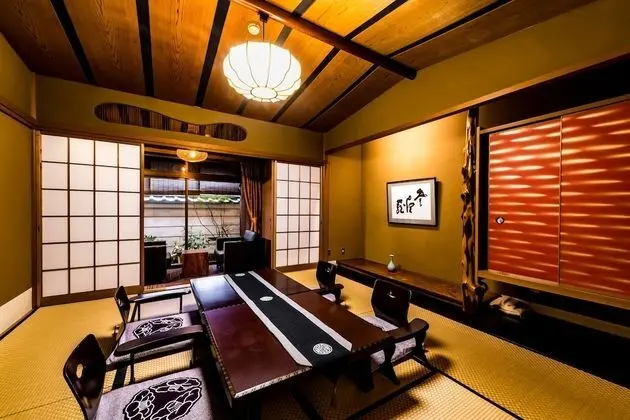 Traditional Oda