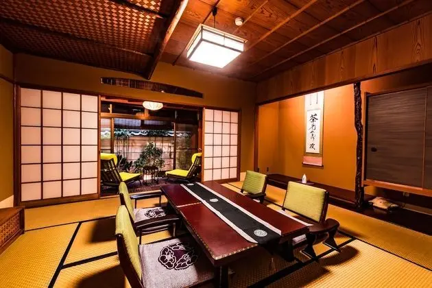 Traditional Oda