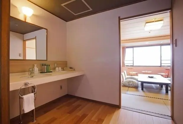 Traditional Oda (West Building)