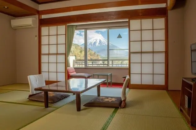 Oda, Sigara İçilmez, Dağ Manzaralı (Japanese Style, with Shower)