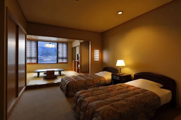 Oda (Japanese Western Room 8)