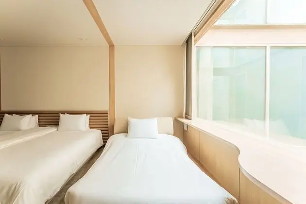 Üç Kişilik Oda, Birden Çok Yatak, Sigara İçilmez (2 Twin Beds, 1 Extra Bed)
