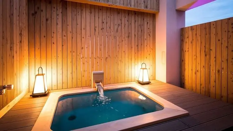 Oda, Sigara İçilebilir (Sea side Japanese open-air bath)