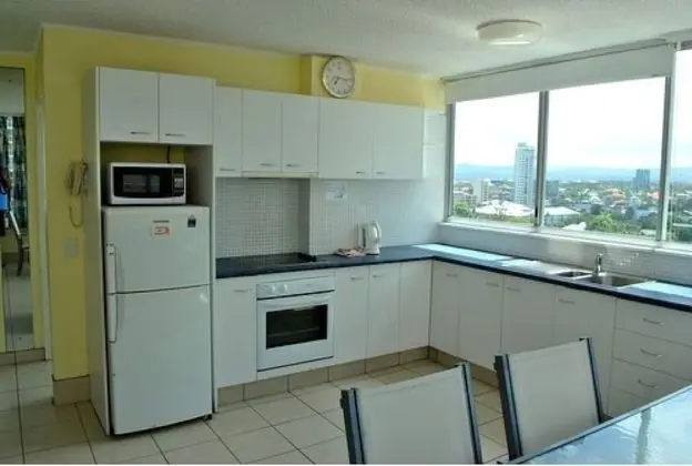 Standard 1 Bedroom Hinterland or Balcony, Ocean View (Wifi 500mbs/day & 1 Car Park)