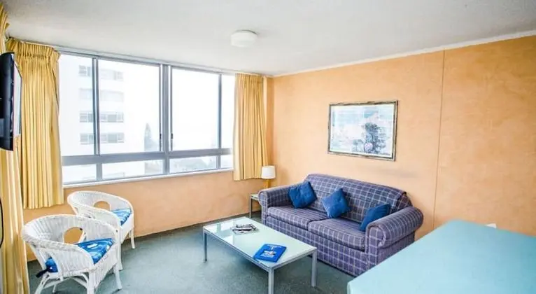 Standard 1 Bedroom Hinterland or Balcony, Ocean View (Wifi 500mbs/day & 1 Car Park)