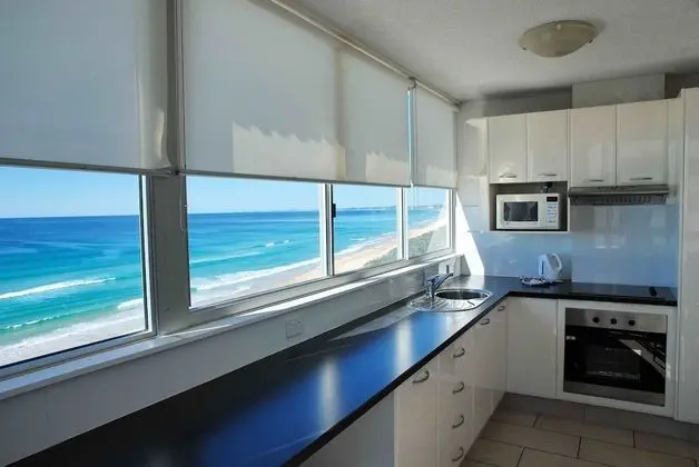 Superior 1 Bedroom Oceanfront or Balcony, Ocean View (Wifi 500mbs/day & 1 Car Park)
