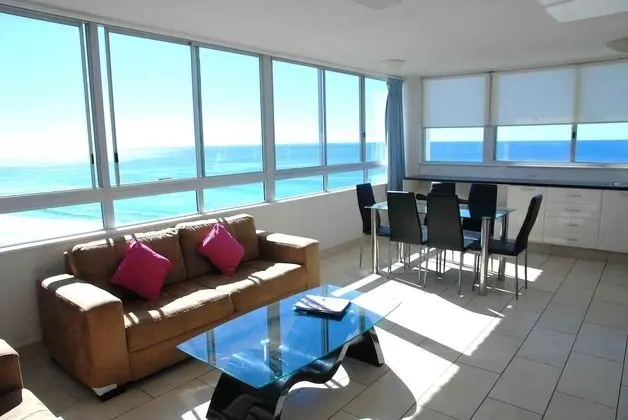 Superior 1 Bedroom Oceanfront or Balcony, Ocean View (Wifi 500mbs/day & 1 Car Park)