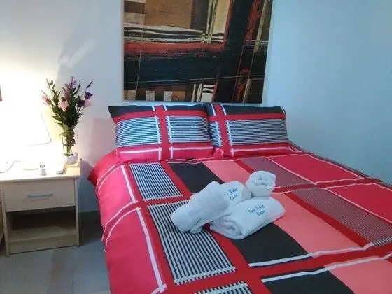 Economy Tek Büyük Yataklı Oda, Ortak Banyo