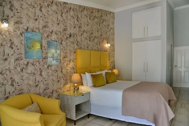 Luxury Oda, 1 Büyük (Queen) Boy Yatak (Upstairs)