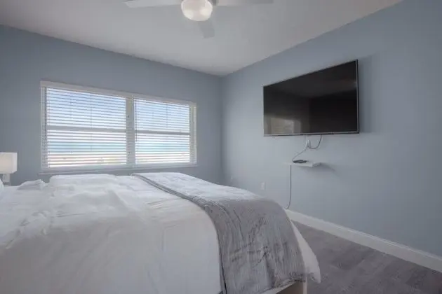 Daire (Shore to Please Beach Oceanfront Pati)