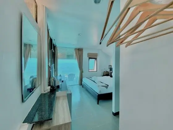 Super Sea View