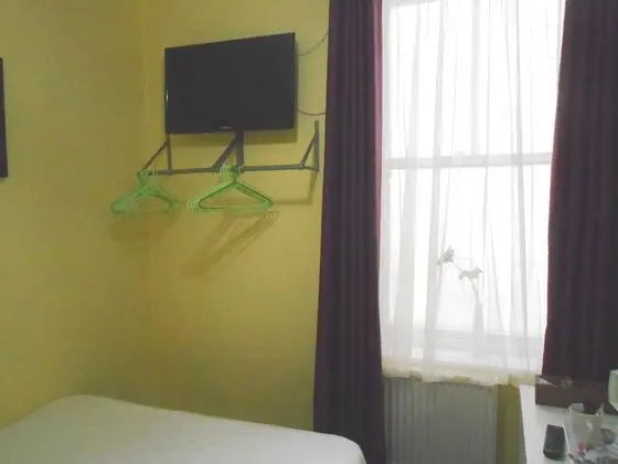 Tek Büyük Yataklı Oda (Small 4)