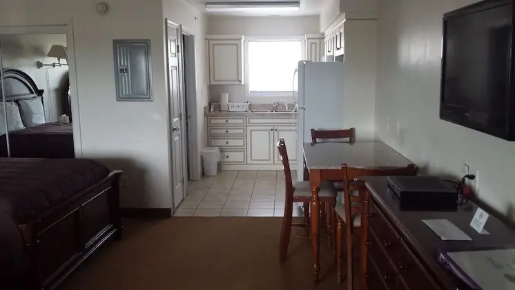 Standard Oda, 2 Büyük (Queen) Boy Yatak (Pet Friendly, Upstairs)