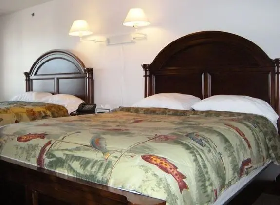 Standard Oda, 2 Büyük (Queen) Boy Yatak (Upstairs)