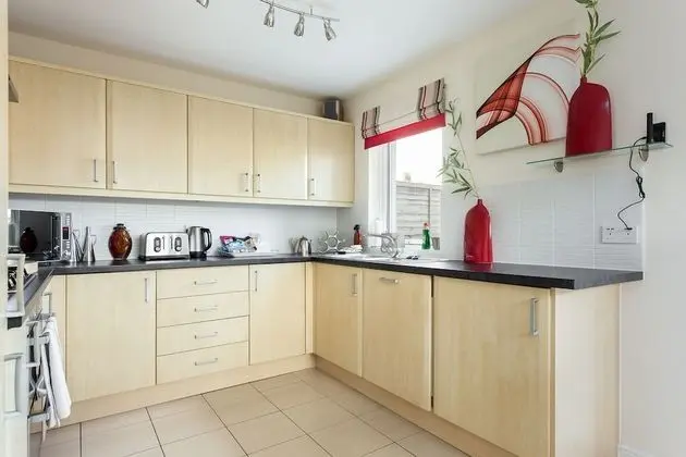 Ev (4 Bedrooms)