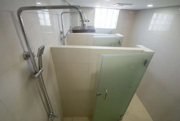 Ortak Ranzalı Oda, Sadece erkekler için (8 Beds)