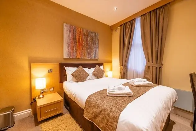 Deluxe Tek Büyük Yataklı Oda